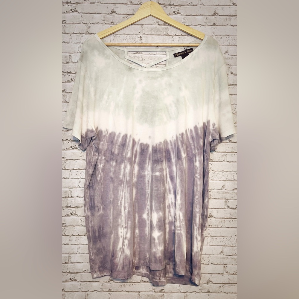 Curvy Kady Tie-dye Criss Cross Back Detail Top